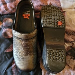 Dansko XP clogs size 37